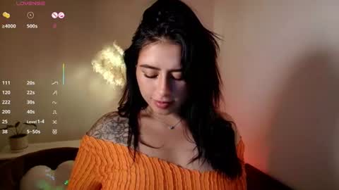 Snapshot of sweet_cami1 chatting on July 6, 5:15 am Camila online show from July 6, 5:15 am