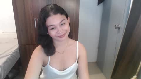Snapshot of sweet_cassyxx chatting on December 16, 7:13 am sweet_cassyxx online show from December 16, 7:13 am