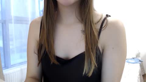 Snapshot of sweet_dreams_kitty chatting on November 6, 8:15 am YourKitt online show from November 6, 8:15 am