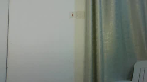 Snapshot of sweet_ebony001 chatting on June 28, 4:29 am sweet_ebony001 online show from June 28, 4:29 am