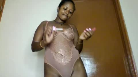 Snapshot of sweet_ebony001 chatting on July 13, 5:10 am sweet_ebony001 online show from July 13, 5:10 am
