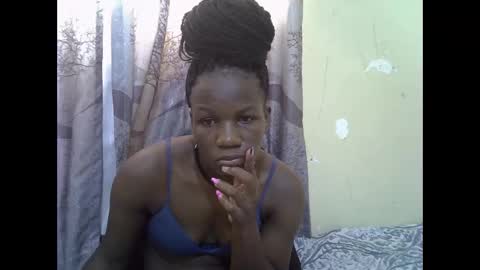 Snapshot of sweet_elisa001 chatting on May 16, 6:43 am Edah online show from May 16, 6:43 am