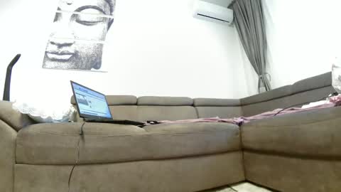 Snapshot of sweet_ella chatting on March 7, 10:13 am           online show from March 7, 10:13 am