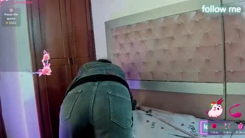  emmili  online show from February 20, 12:05 pm