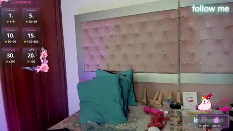  emmili  online show from March 25, 12:22 pm