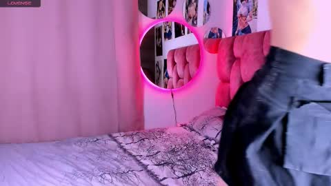 Snapshot of sweet_falon chatting on October 20, 12:55 am Sweet Fhalon online show from October 20, 12:55 am