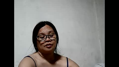 Snapshot of sweet_faye05 chatting on October 13, 8:03 am sweet_faye05 online show from October 13, 8:03 am