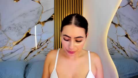 sweet_flame_ online show from September 10, 7:25 pm