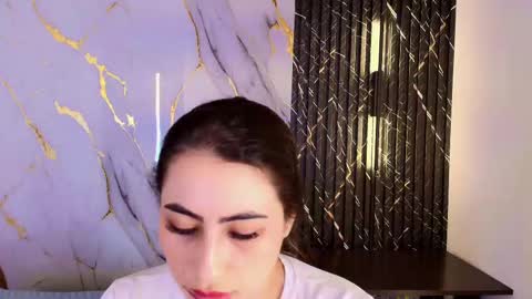 sweet_flame_ online show from September 14, 3:44 pm