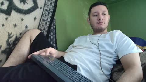 sweet_guy36 online show from September 24, 3:48 pm