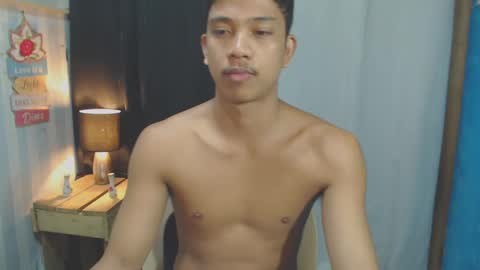 sweet_guyxx online show from December 10, 1:55 pm