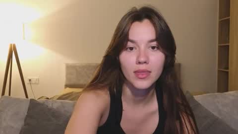 Snapshot of sweet_haeven chatting on October 10, 7:35 pm Im Mia.LOVELY PATTERNS 100 120 160 200 my toy buzzes from 2 tip online show from October 10, 7:35 pm