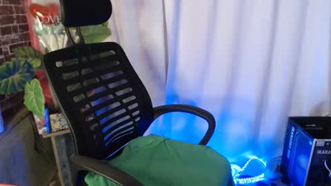 hanna mae online show from March 17, 9:18 pm