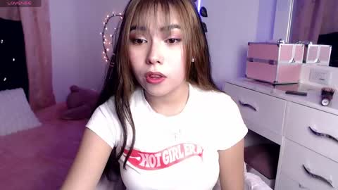 Hannah online show from April 15, 3:13 am