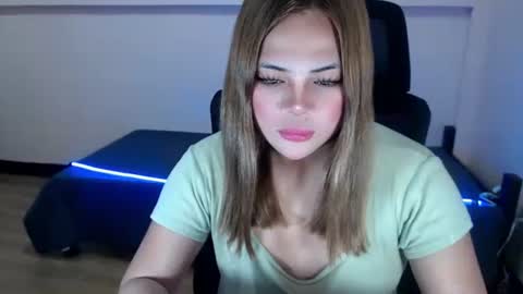 Snapshot of sweet_hard_queenxxx chatting on November 20, 11:59 pm sophia daisy online show from November 20, 11:59 pm
