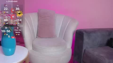 Nella online show from December 18, 7:09 pm