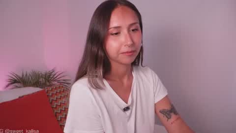Snapshot of sweet_kalisa chatting on June 11, 11:47 pm Call me Kali online show from June 11, 11:47 pm