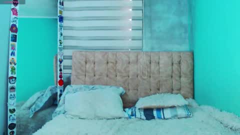 Help me to reach 100 thumps up online show from November 28, 1:36 pm