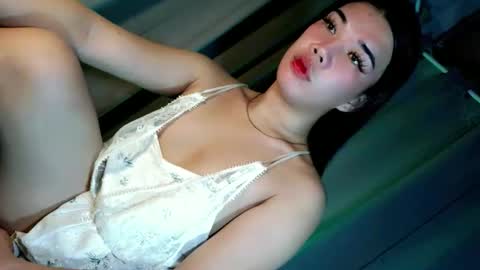 sweet_katrina69 online show from December 15, 12:37 am