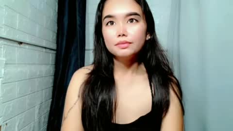 Snapshot of sweet_laika chatting on July 1, 12:34 am LAIKA online show from July 1, 12:34 am
