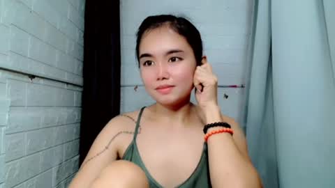 Snapshot of sweet_laika chatting on July 8, 1:43 am LAIKA online show from July 8, 1:43 am