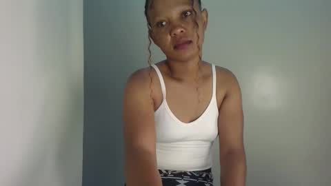 Snapshot of sweet_likey chatting on January 11, 3:22 am sweet likey online show from January 11, 3:22 am