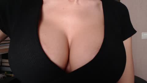 Snapshot of sweet_lil_thing chatting on November 12, 7:53 am Jen online show from November 12, 7:53 am