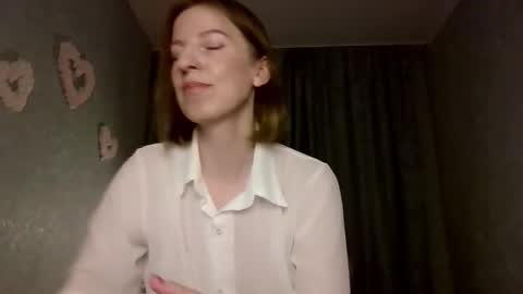 sweet_lilbunny online show from September 30, 4:12 pm