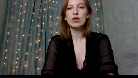 sweet_lilbunny online show from January 14, 4:56 pm