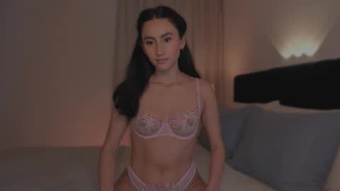 Snapshot of sweet_mara_cat chatting on December 14, 11:09 pm Mor online show from December 14, 11:09 pm