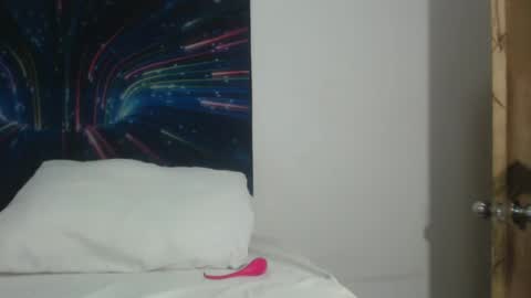 Snapshot of sweet_miamia chatting on September 22, 11:40 pm sweet_miamia online show from September 22, 11:40 pm