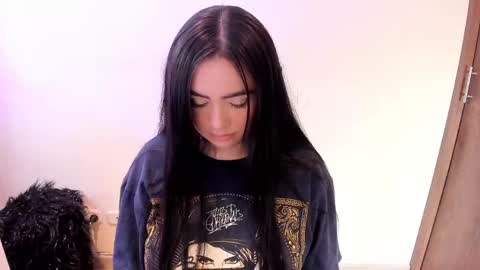 Mia Johns online show from April 26, 4:54 am