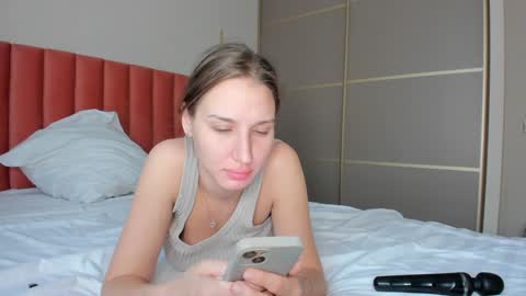 Snapshot of sweet_miss381 chatting on January 5, 4:47 am Sofi online show from January 5, 4:47 am