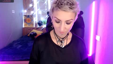 Snapshot of sweet_n_strong chatting on November 22, 8:13 am sweet_n_strong online show from November 22, 8:13 am