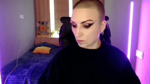 sweet_n_strong online show from April 19, 10:58 am