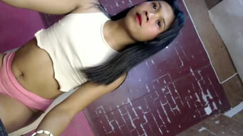 nathalie online show from June 29, 12:50 am