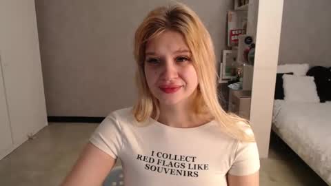sweet_nicole_333 online show from November 26, 7:31 am