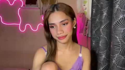 sweet_nikki03 online show from September 29, 8:35 pm