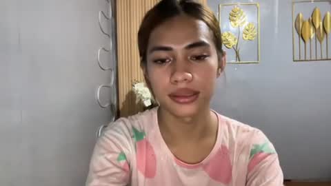 Snapshot of sweet_nikki03 chatting on March 27, 10:15 am sweet_nikki03 online show from March 27, 10:15 am