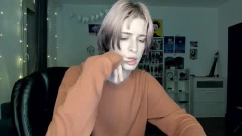 kira online show from February 6, 5:27 pm