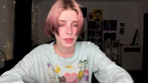 kira online show from February 18, 6:37 pm