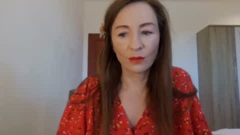 Snapshot of sweet_poeme chatting on July 19, 8:29 am sweet_poeme online show from July 19, 8:29 am