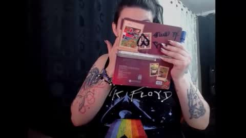 Snapshot of sweet_poison_666 chatting on May 5, 11:46 pm sweet_poison_666 online show from May 5, 11:46 pm