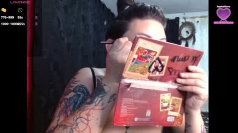 Snapshot of sweet_poison_666 chatting on July 9, 10:47 pm sweet_poison_666 online show from July 9, 10:47 pm