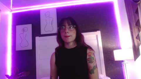   online show from October 4, 12:03 pm
