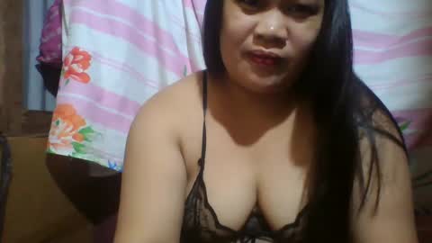 Snapshot of sweet_shafarah chatting on February 24, 1:53 pm sweet_shafarah online show from February 24, 1:53 pm