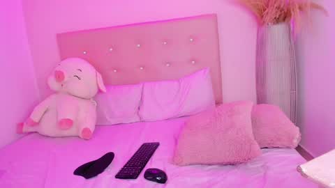 Snapshot of sweet_shirley_ chatting on March 12, 5:17 pm sweet_shirley_ online show from March 12, 5:17 pm