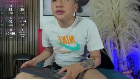 smiith online show from November 19, 7:47 pm