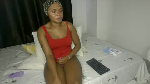 Snapshot of sweet_spoon chatting on March 19, 12:42 pm Nina online show from March 19, 12:42 pm