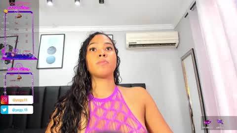Snapshot of sweet_starxx chatting on January 7, 6:35 pm Yeileen online show from January 7, 6:35 pm